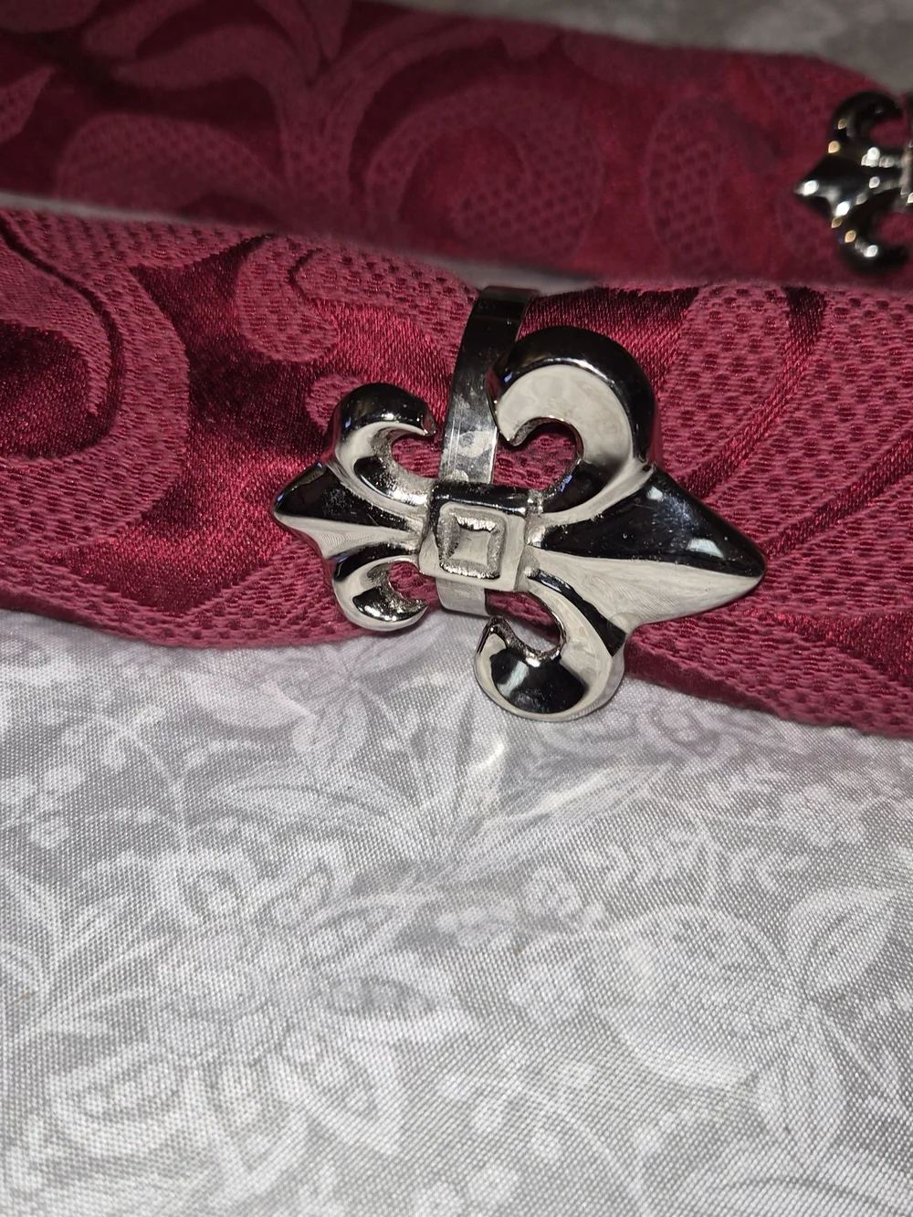Pier 1 Imports Fleur de Lis napkin rings